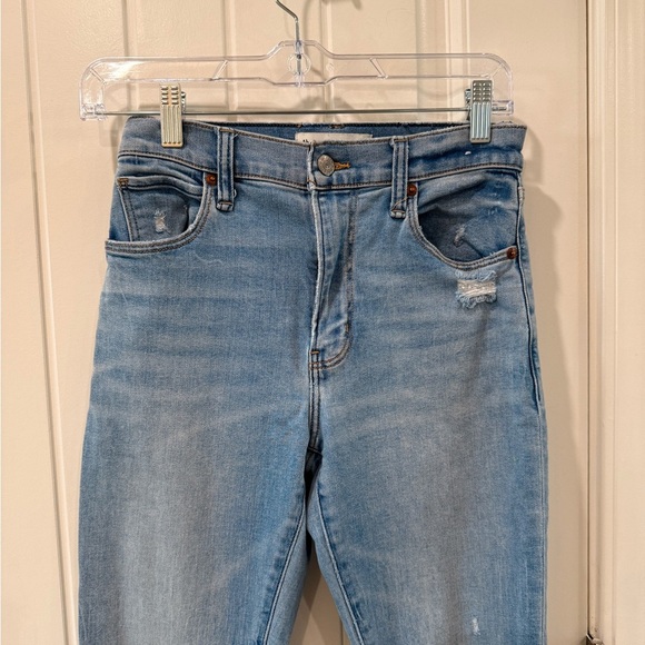 Abercrombie & Fitch Light Blue Distressed Ankle Jeans - Picture 2 of 8